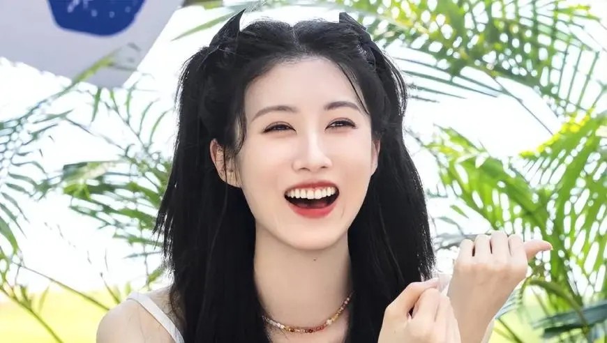 倪萍与李小冉对话引网友热议
