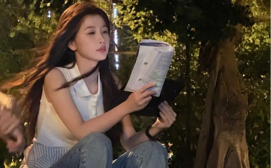 61岁刘金山老来得女,背后隐藏着一段感人的故事,现在女儿已9岁