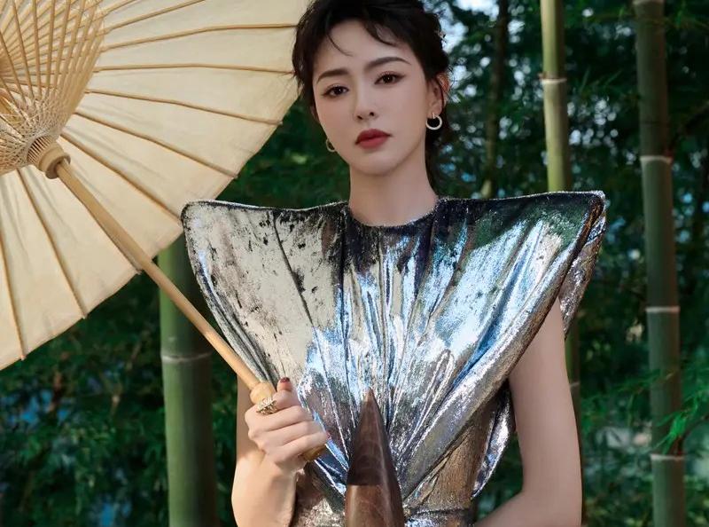 蔡国强:当烟花炸向世界屋脊,艺术终究要为敬畏让路