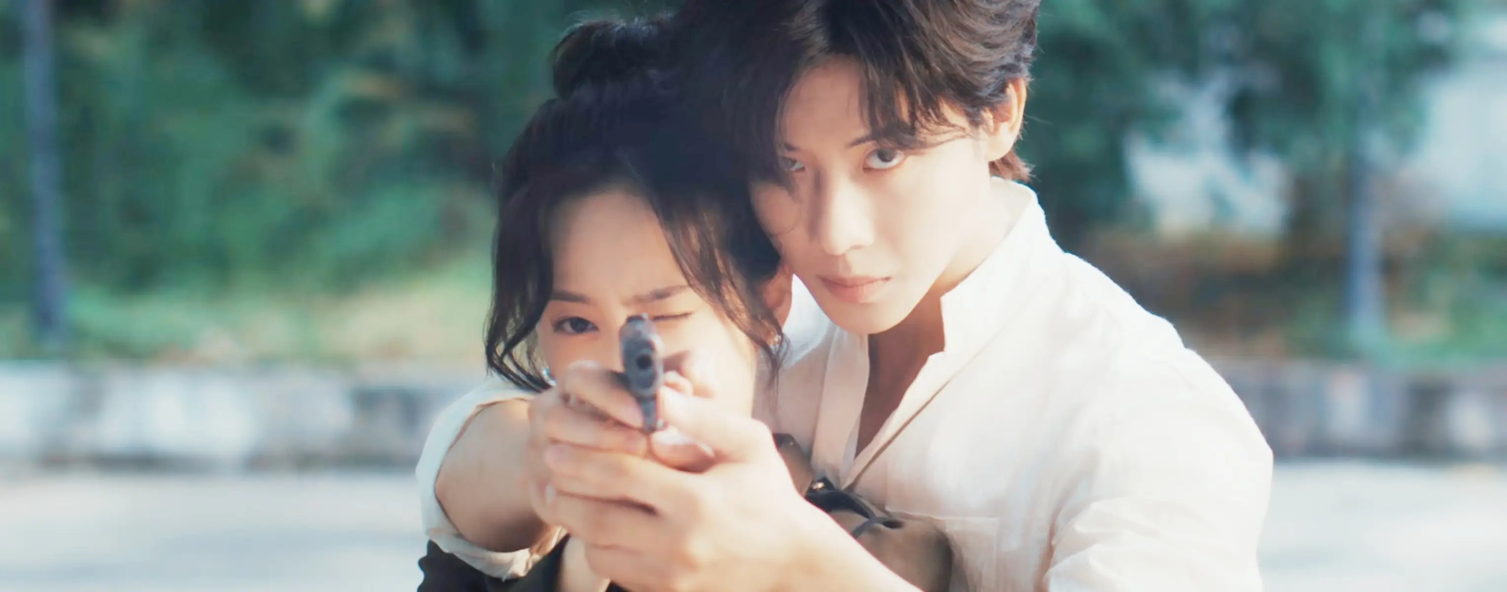 笑不活了！内娱独一份，田曦薇张凌赫公然挑衅经纪人！把内娱最尴尬的避嫌变成了最上头的CP狂欢