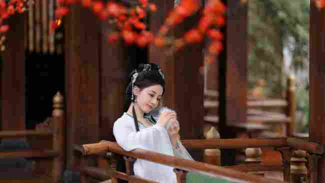 这部R级片，职场牛马看了都沉默